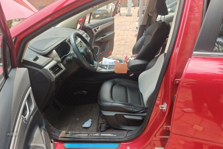 GEELY Emgrand GS 2020 #17 GEELY Emgrand GS 2020 car image #17
