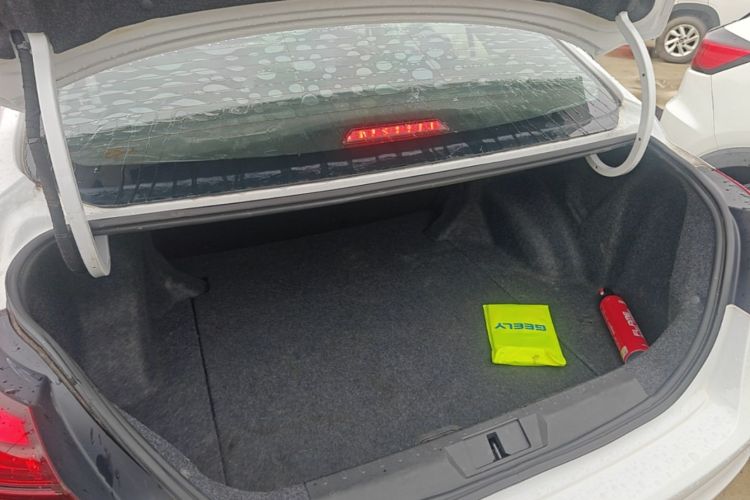 GEELY Emgrand 2019 #19 GEELY Emgrand 2019 car image #19