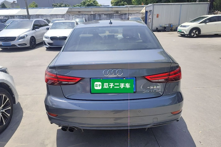 Audi A3 2018 car image #6