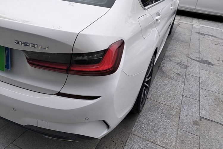 BMW 3 Series 2022 #8 BMW 3 Series 2022 car image #8