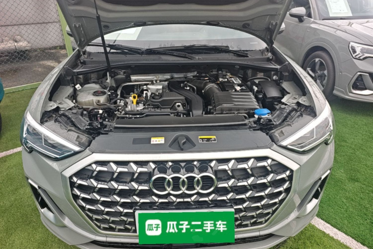 Audi Q3 2023 car image #22