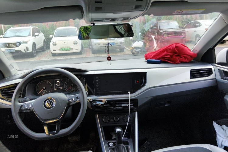 Volkswagen Polo 2021 car image #11