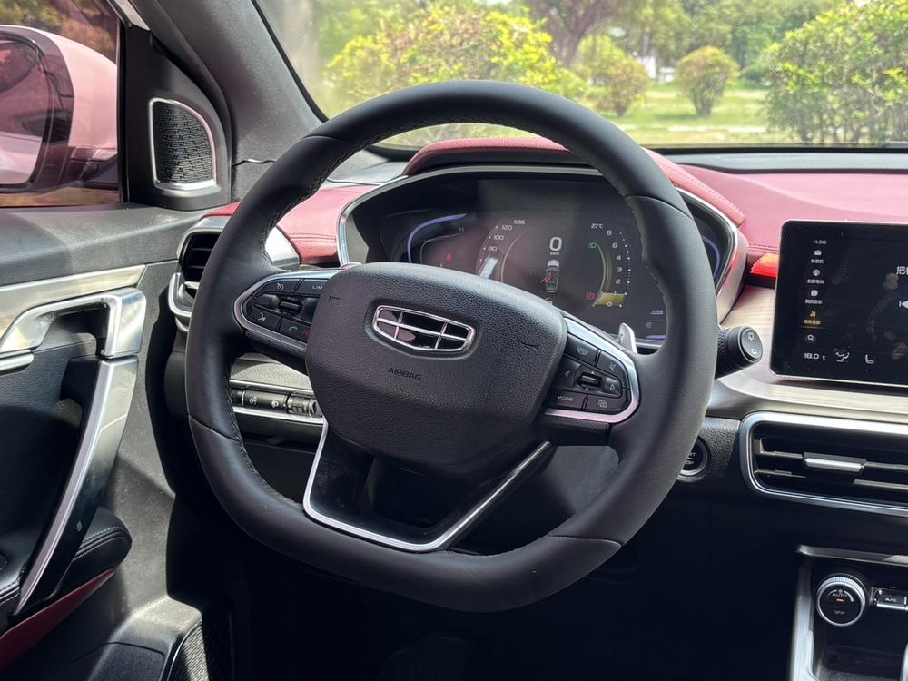 GEELY Coolray 2019 car image #16