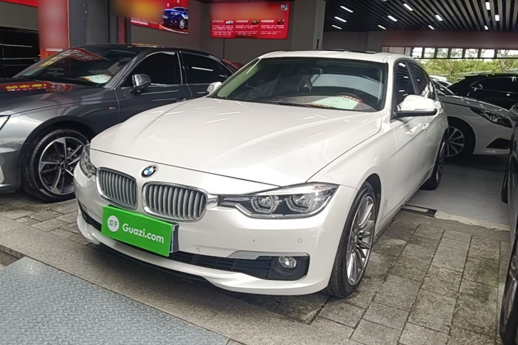 BMW 3 Series 2019 #2 BMW 3 Series 2019 car image #2