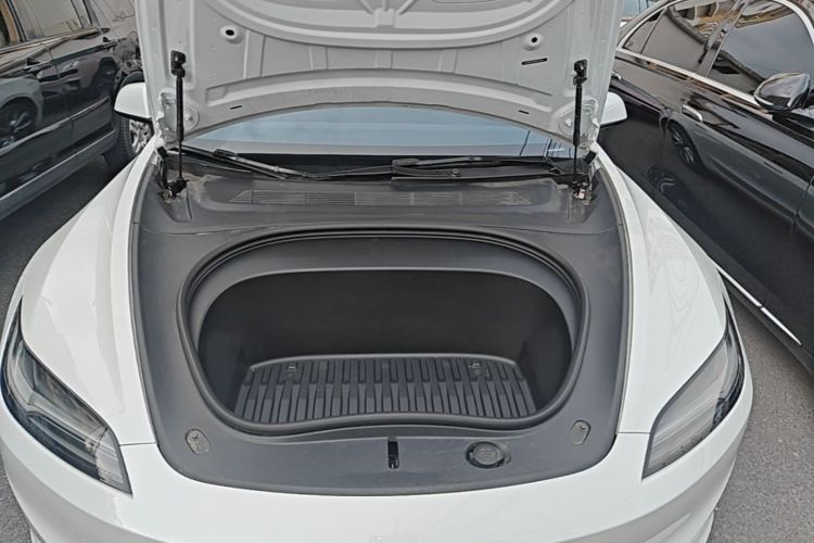 Tesla Model 3 2025 #20 Tesla Model 3 2025 car image #20