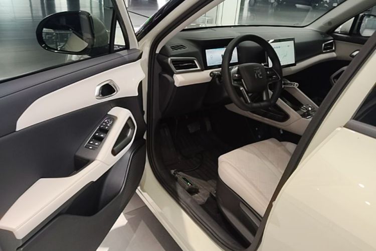 BYD YuanUP 2024 #16 BYD YuanUP 2024 car image #16