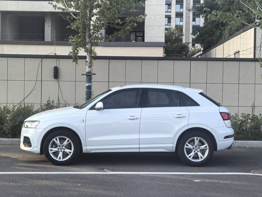 Audi Q3 2017 #5 Audi Q3 2017 car image #5