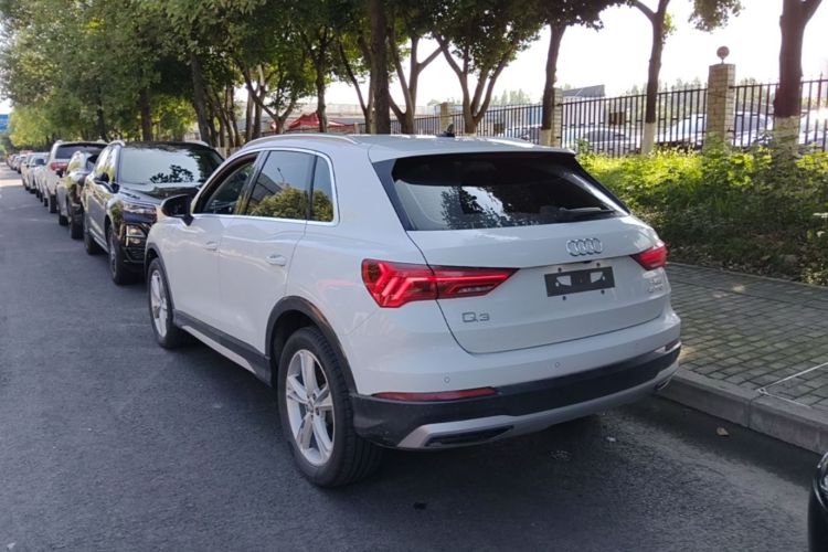 Audi Q3 2020 immagine di auto #7