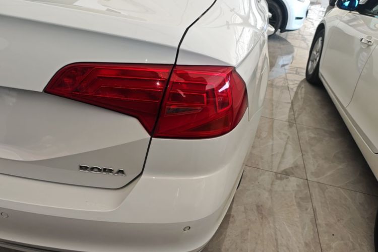 Volkswagen Bora 2018 #8 Volkswagen Bora 2018 car image #8