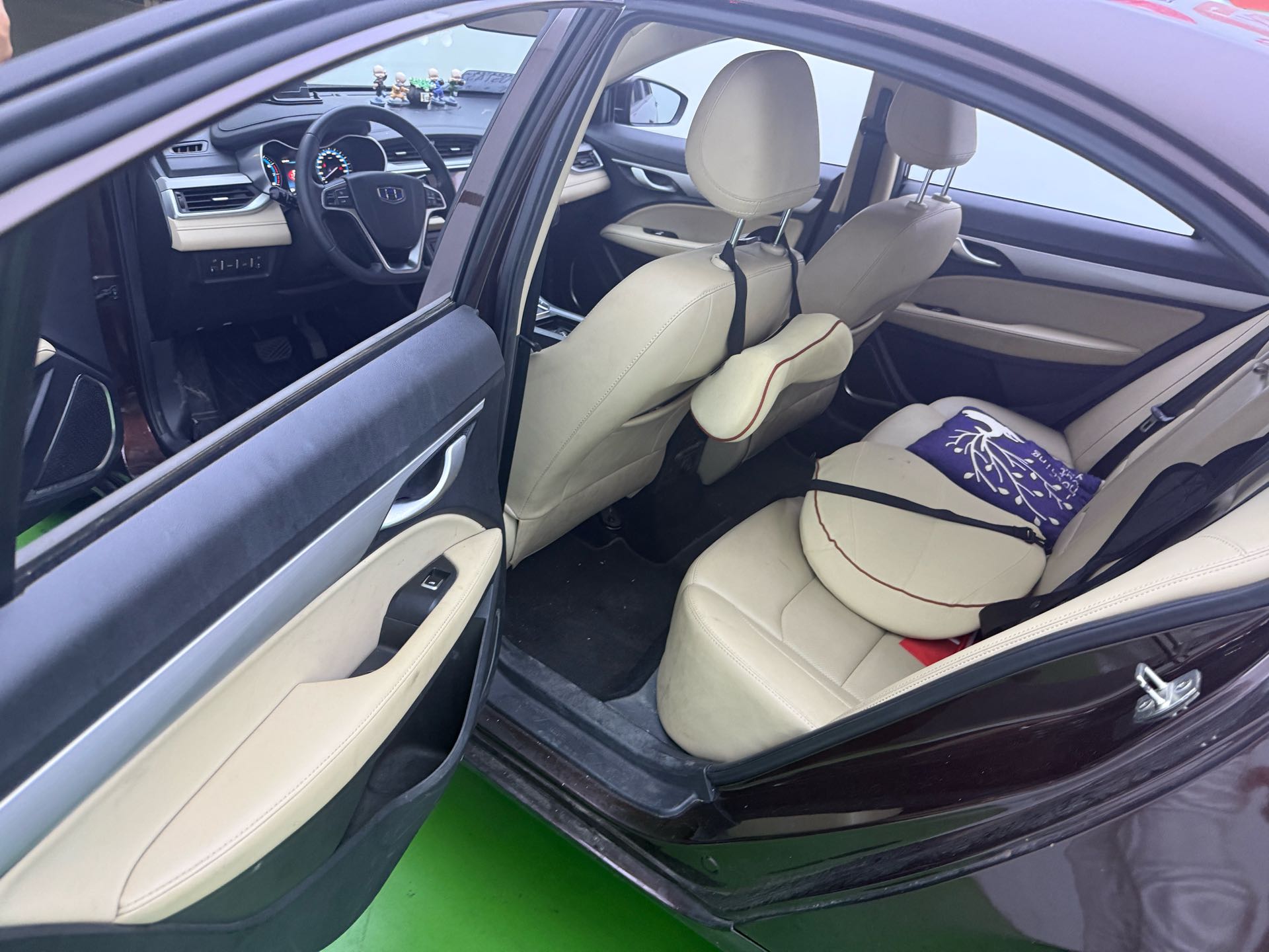 GEELY Emgrand 2018 #7 GEELY Emgrand 2018 صورة سيارة #7