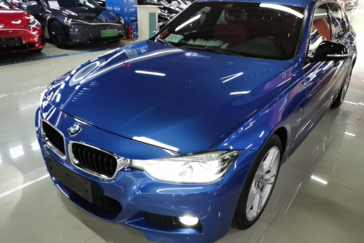 BMW 3 Series 2019 #2 BMW 3 Series 2019 car image #2