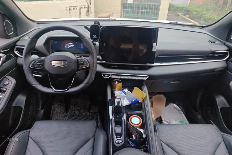 GEELY Coolray 2024 صورة سيارة #11