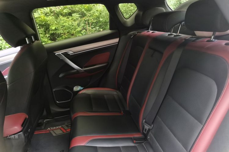 GEELY Coolray 2019 car image #19