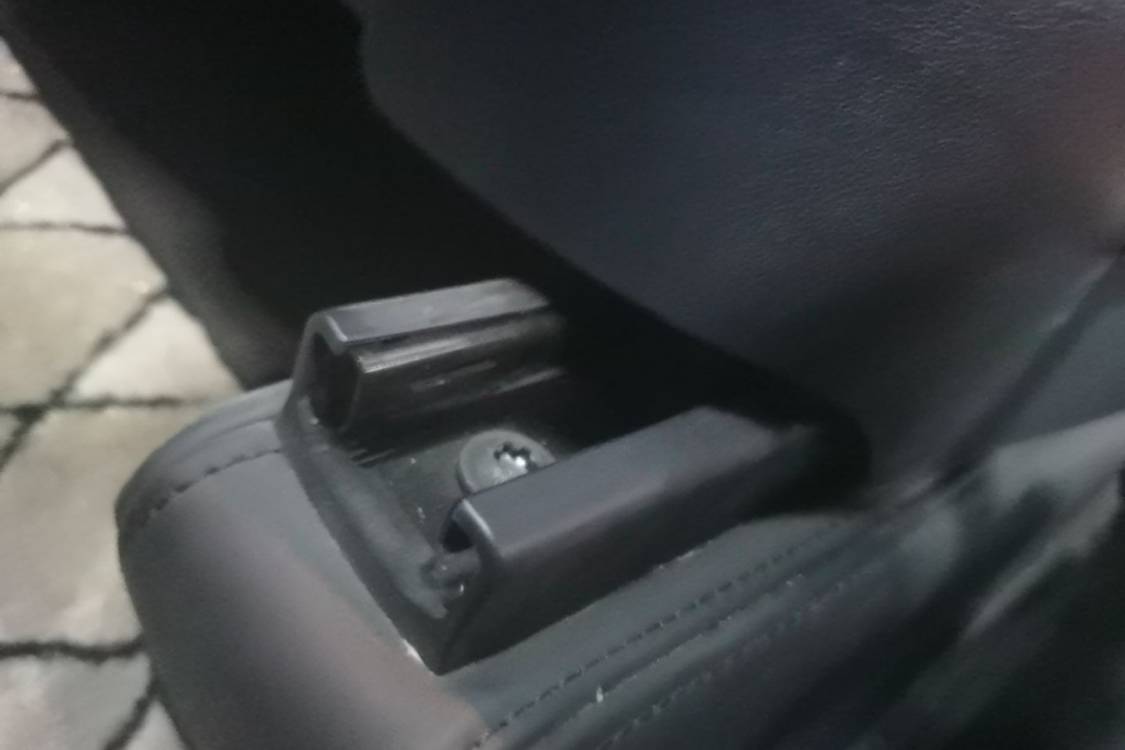 Tesla Model Y 2024 car image #23