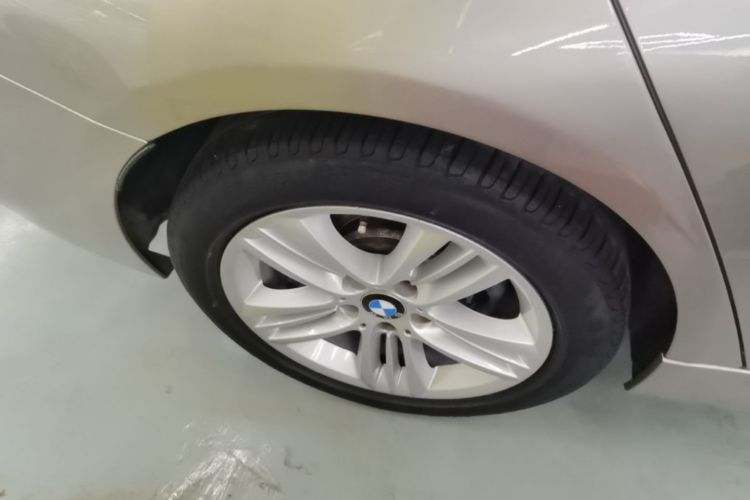 BMW 3 Series 2017 #10 BMW 3 Series 2017 car image #10