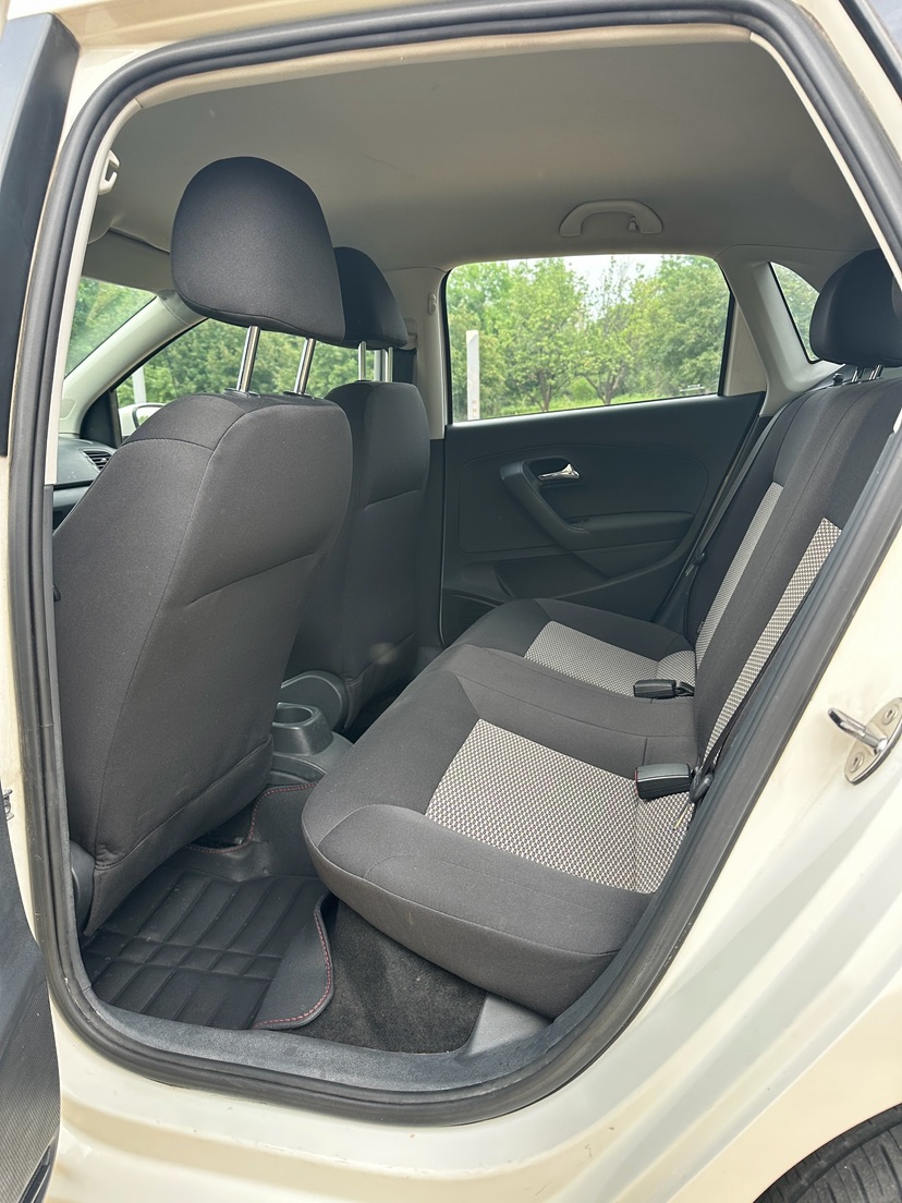Volkswagen Polo 2013 car image #7