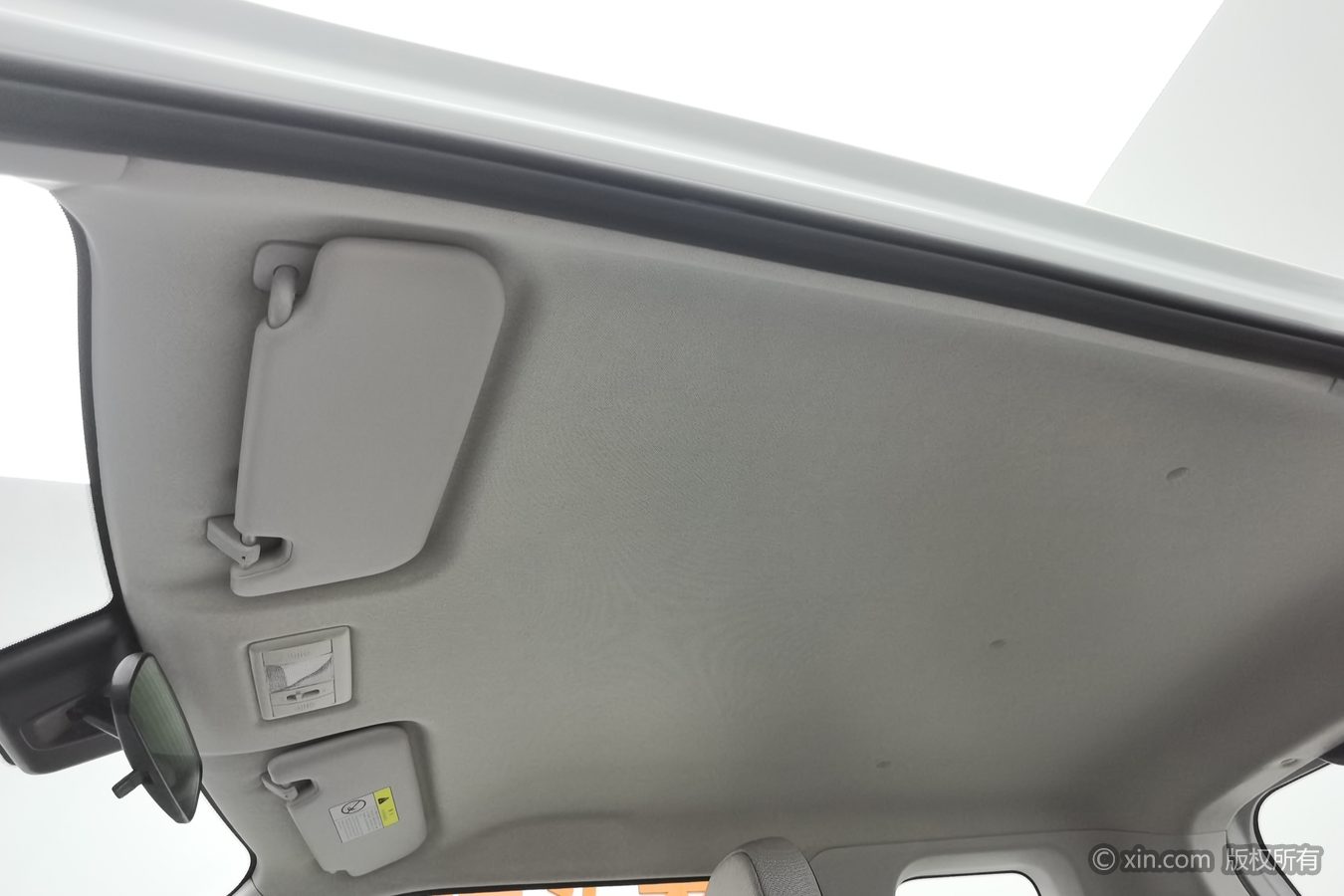 2025 car image #15