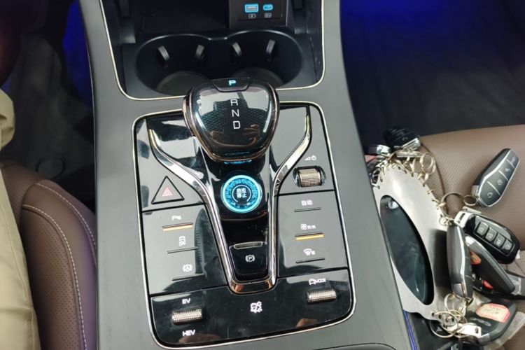 BYD Han 2024 car image #14