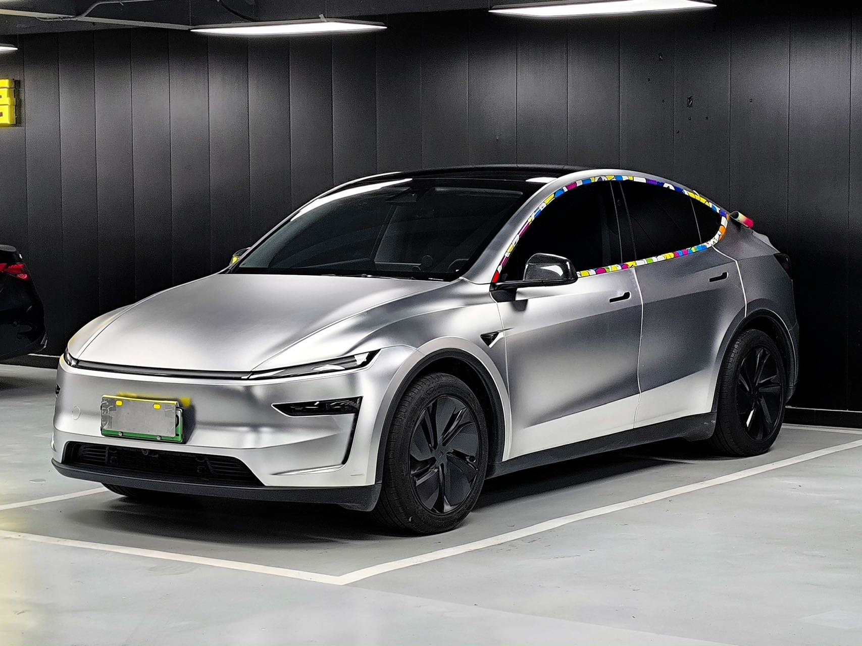 Tesla Model Y 2025 Tesla Model Y 2025 car image