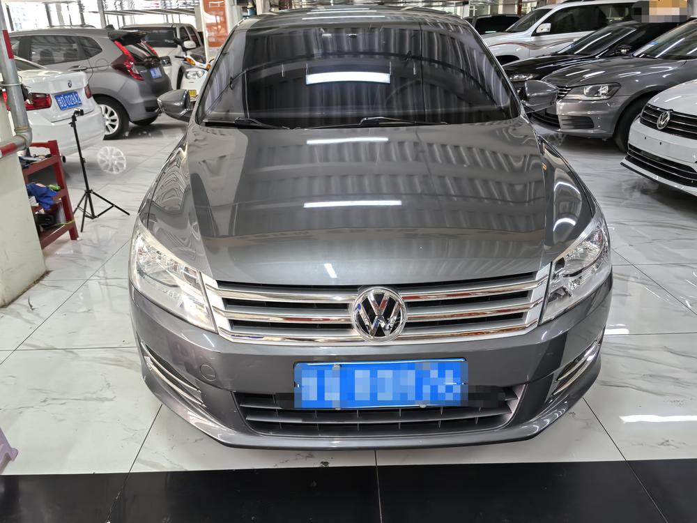 Volkswagen Santana 2014 car image #2