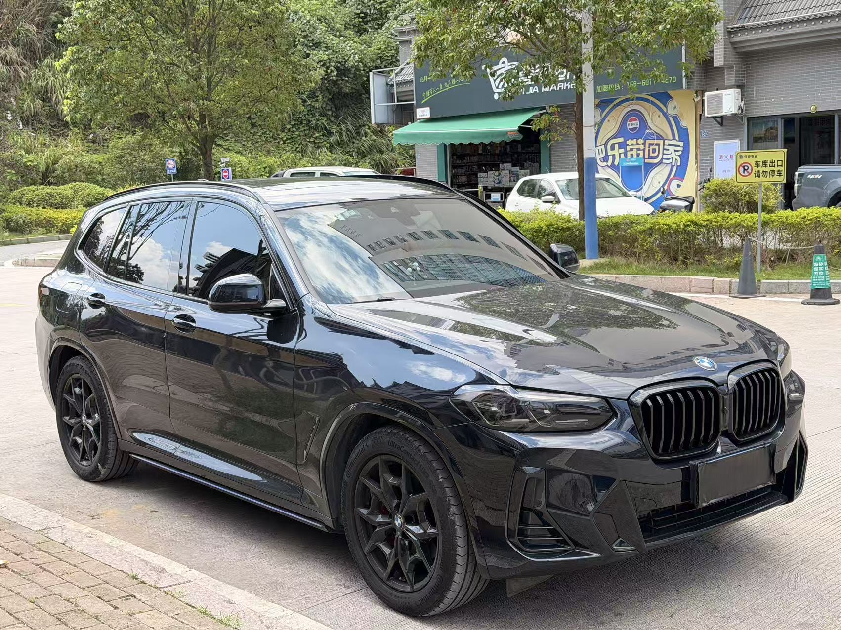 BMW X3 2023 car image #3