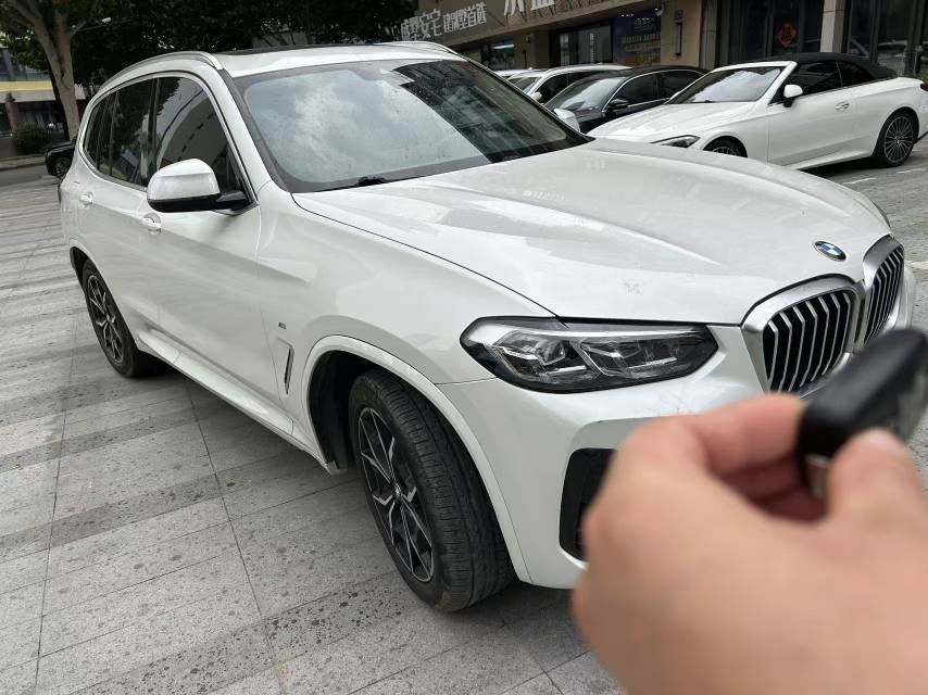 BMW X3 2022 #2 BMW X3 2022 car image #2