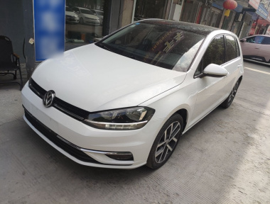 Volkswagen Golf 2018 car image 