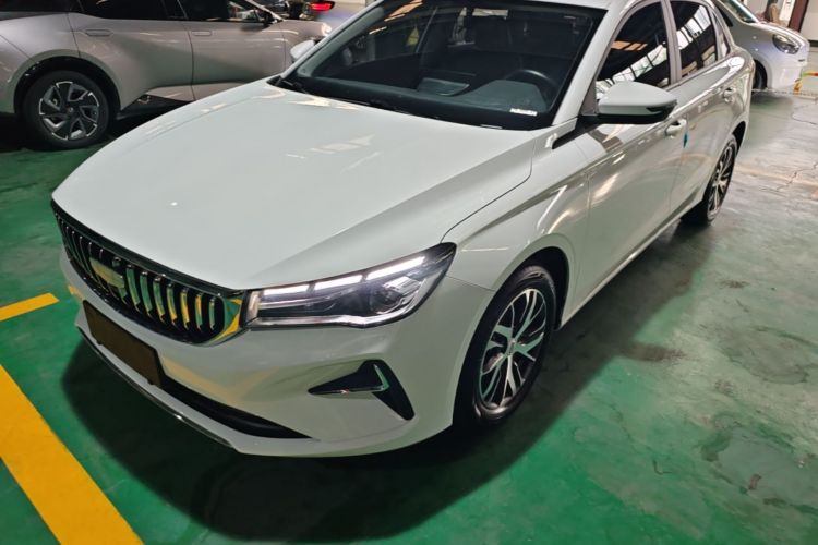GEELY Emgrand 2025 car image #2