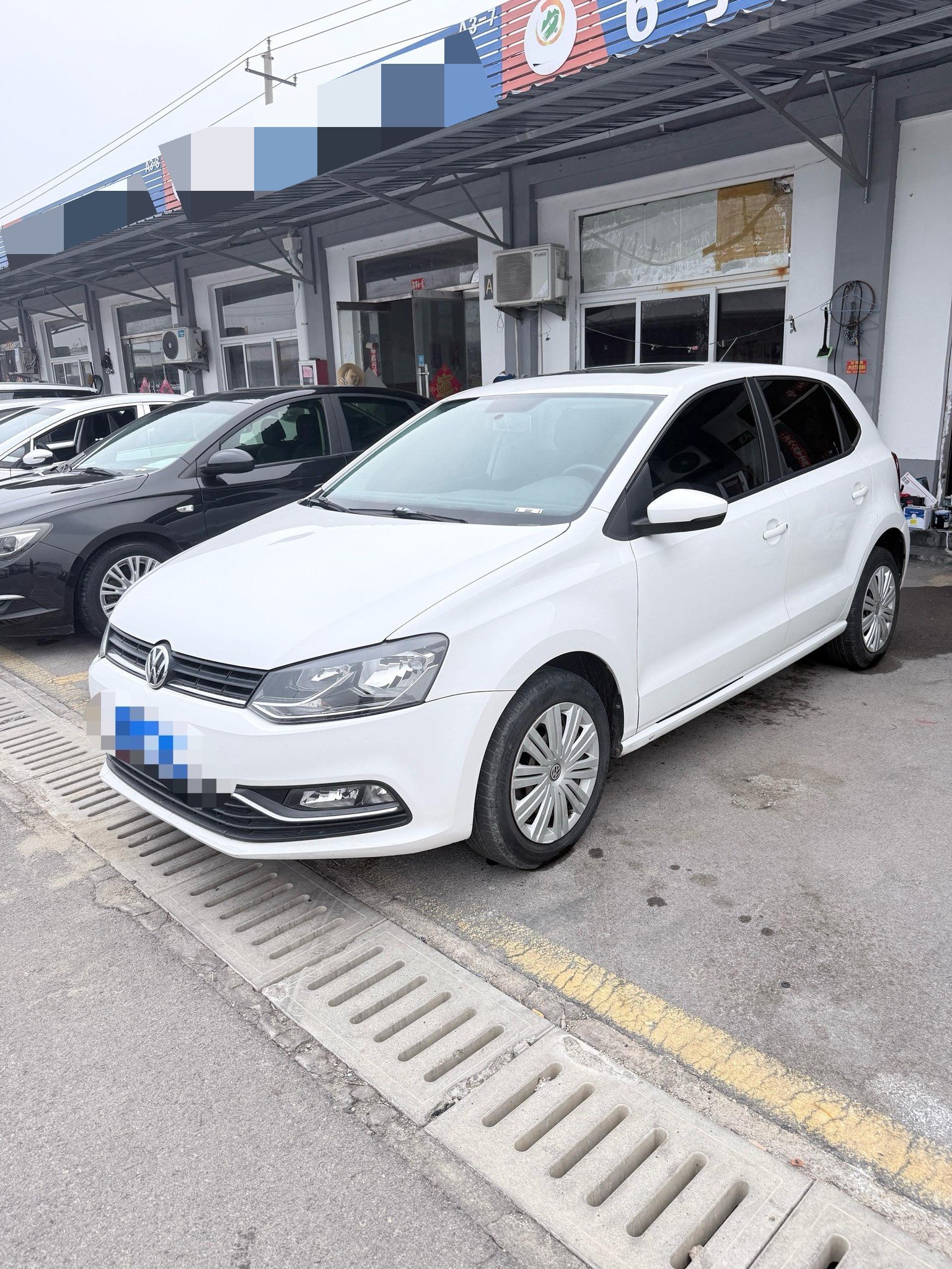 Volkswagen Polo 2016 Volkswagen Polo 2016 car image