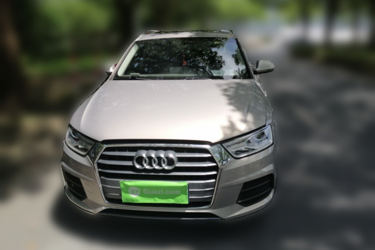 Audi Q3 2017 car image #3