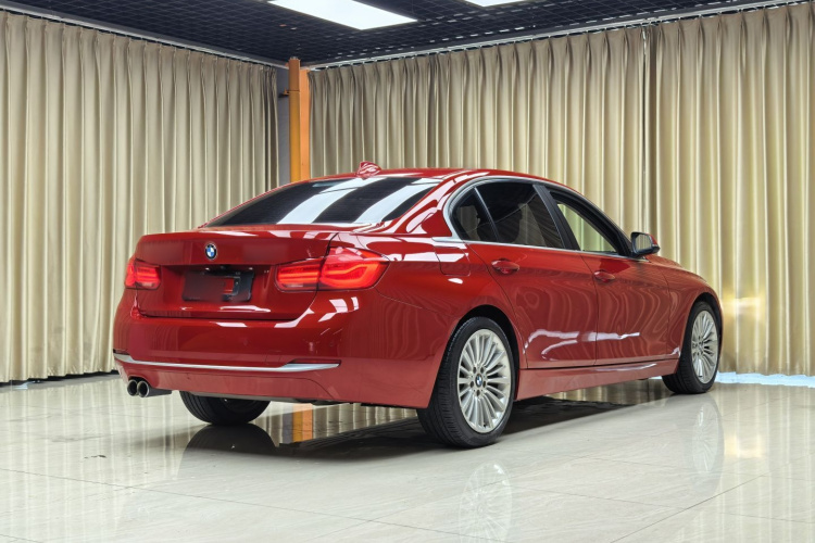BMW 3 Series 2018 car image #5