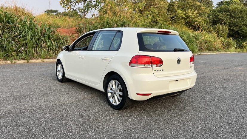 Volkswagen Golf 2014 car image #7