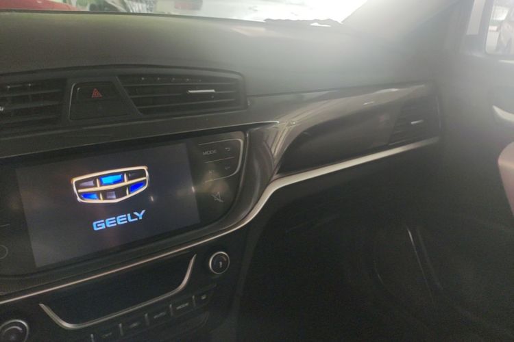 GEELY Emgrand 2016 #13 GEELY Emgrand 2016 car image #13