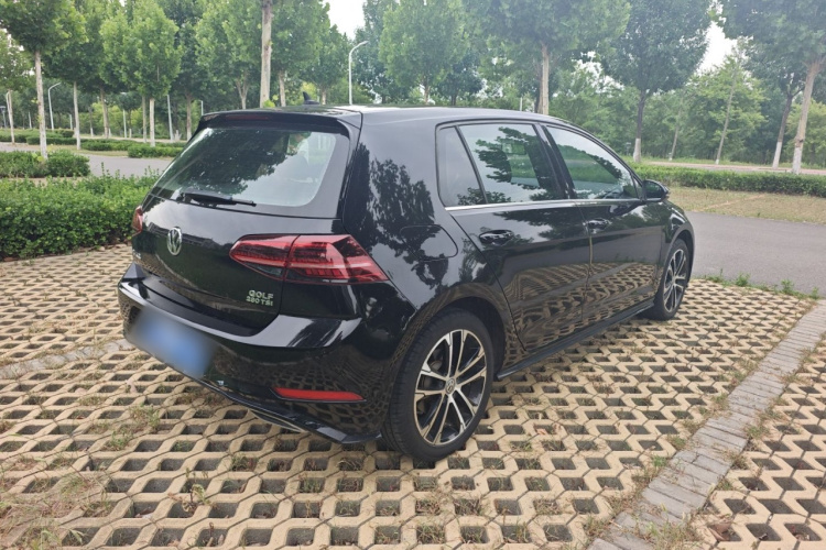 Volkswagen Golf 2019 #7 Volkswagen Golf 2019 car image #7