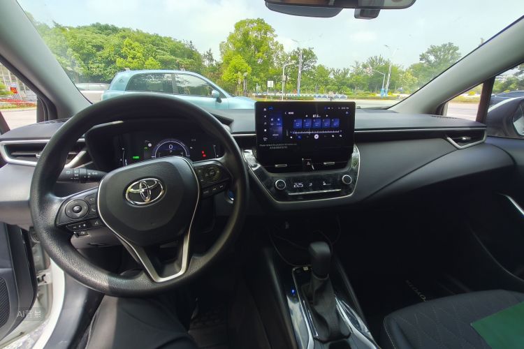 Toyota Corolla 2023 car image #11