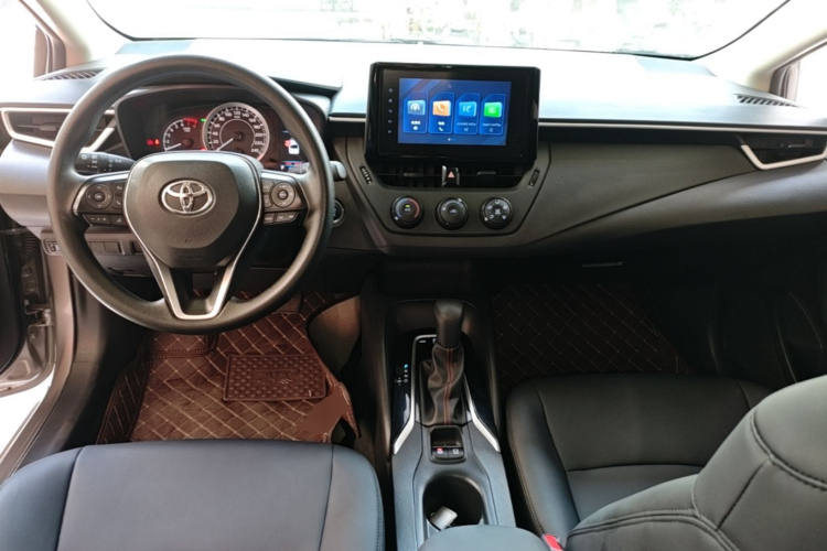 Toyota Corolla 2023 car image #10