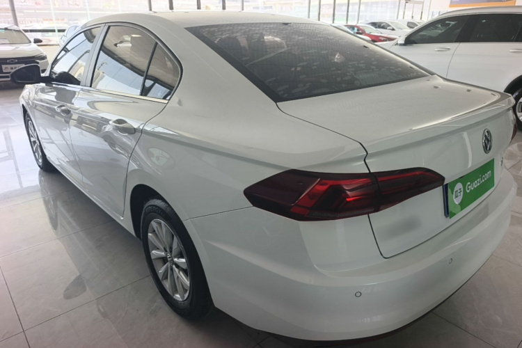Volkswagen Bora 2019 #5 Volkswagen Bora 2019 car image #5