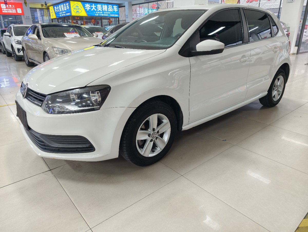 Volkswagen Polo 2017 Volkswagen Polo 2017 car image