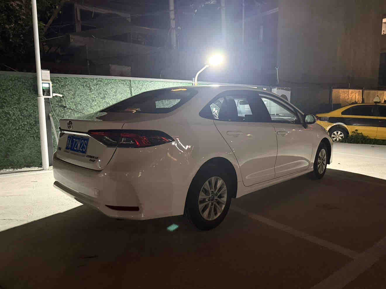 Toyota Corolla 2024 immagine di auto #6