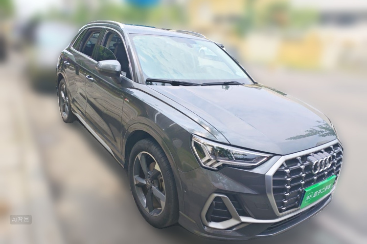 Audi Q3 2020 car image #4