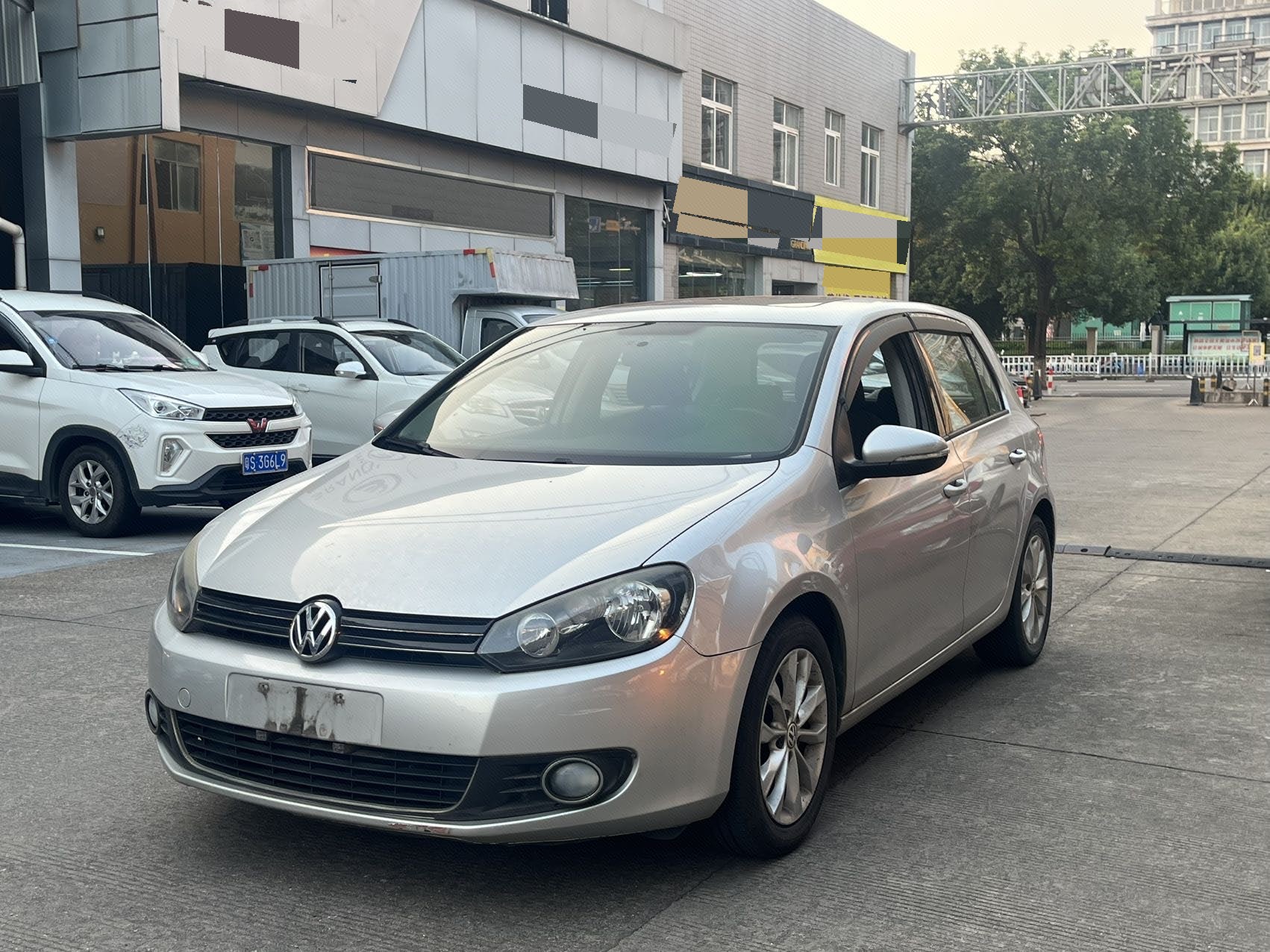 Volkswagen Golf 2013 car image 
