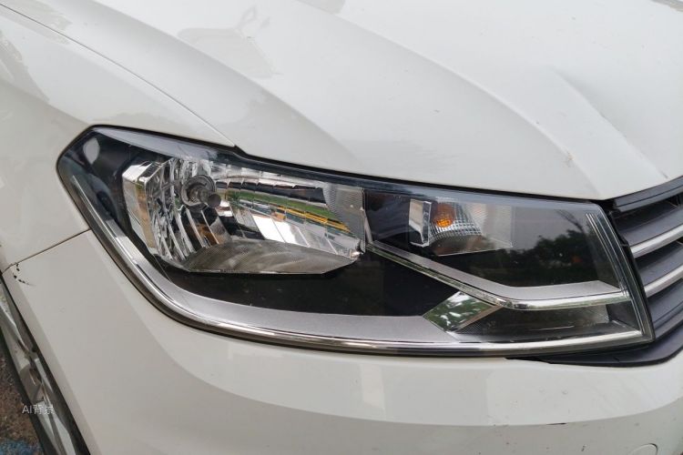 Volkswagen Santana 2017 car image #8