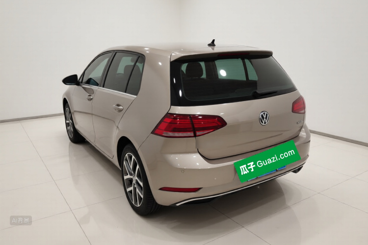 Volkswagen Golf 2020 car image #5