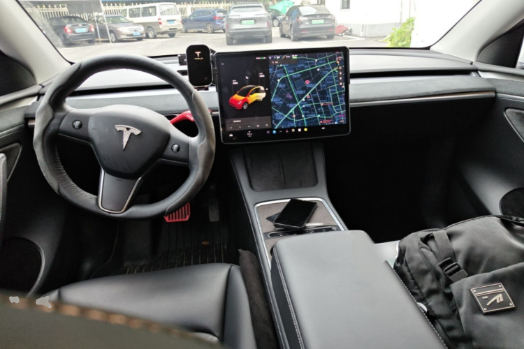 Tesla Model Y 2021 #10 Tesla Model Y 2021 car image #10