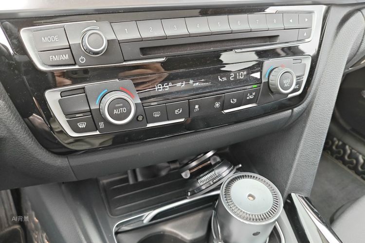 BMW 3 Series 2018 #15 BMW 3 Series 2018 car image #15