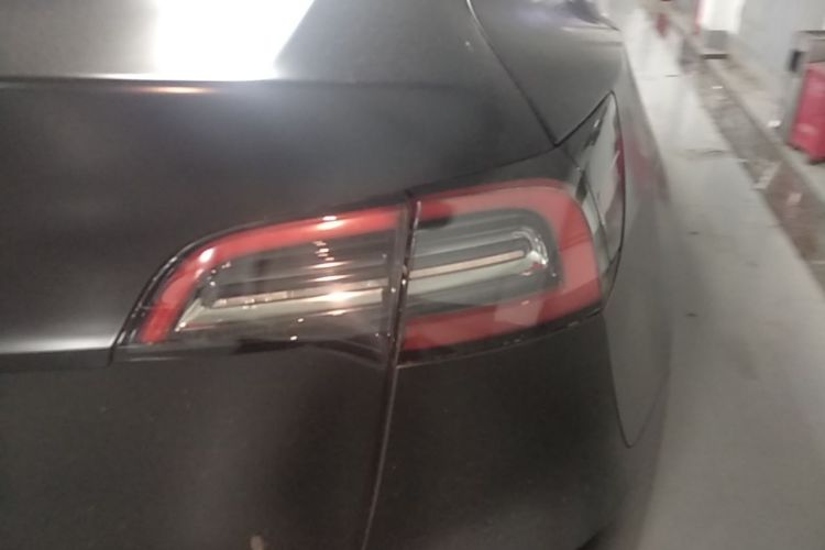 Tesla Model Y 2021 #8 Tesla Model Y 2021 car image #8
