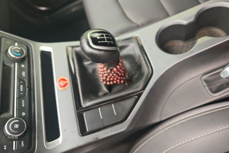 GEELY Emgrand 2018 #16 GEELY Emgrand 2018 car image #16