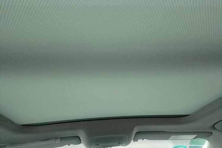 Audi Q3 2016 car image #18