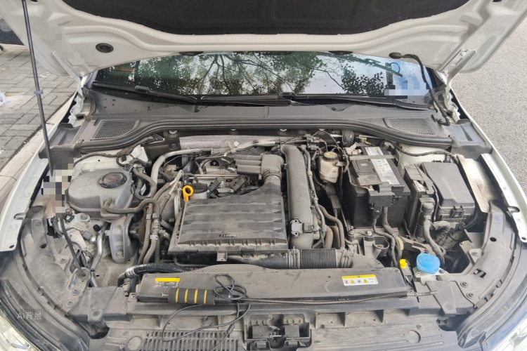 Volkswagen Golf 2022 car image #22