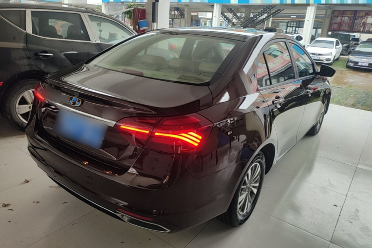 GEELY Emgrand 2019 #7 GEELY Emgrand 2019 car image #7
